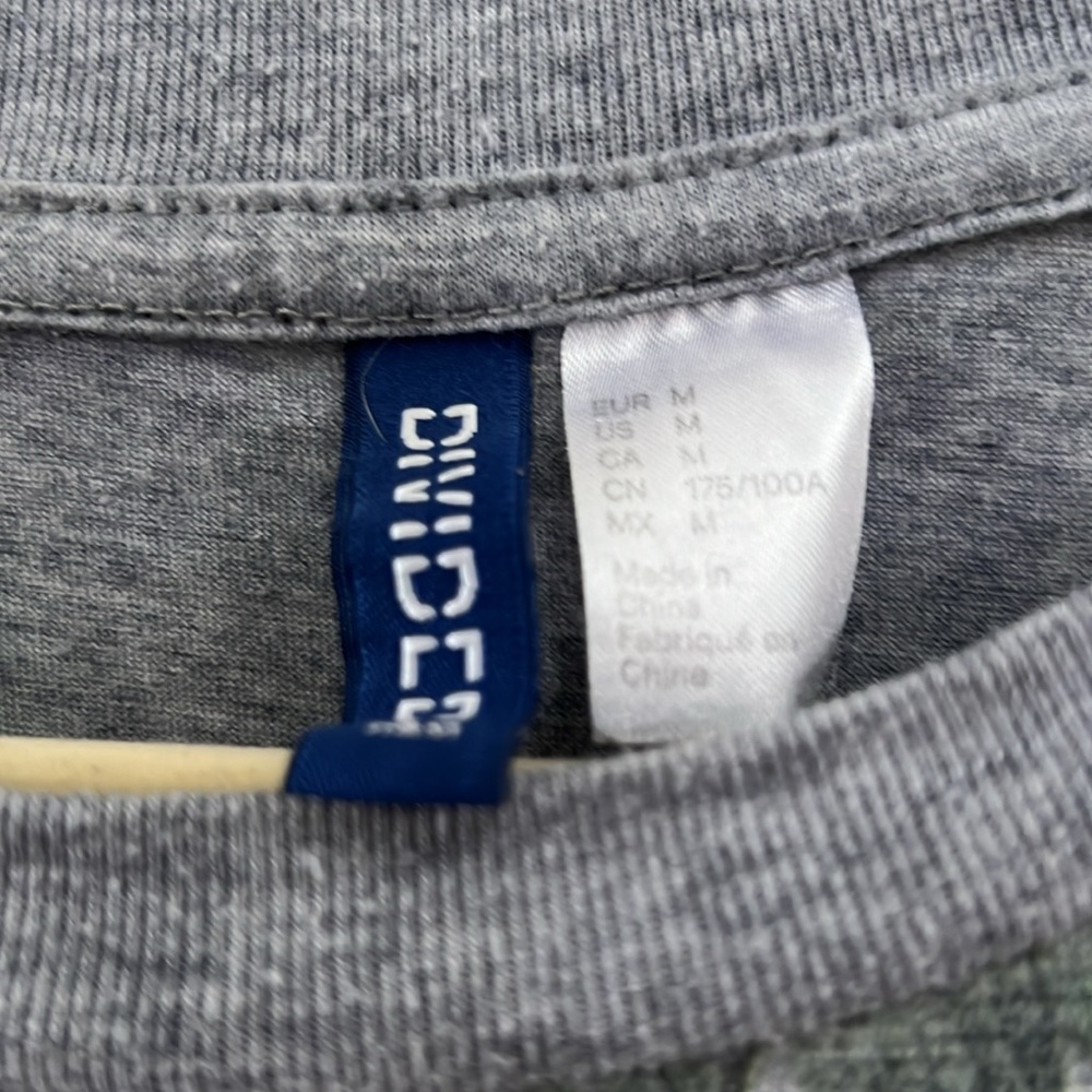 Divided Tee - Picture 4 of 4